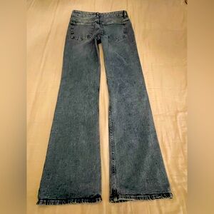 EUC H&M Low rise bootcut jeans. Size 4